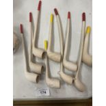A COLLECTION OF VINTAGE CLAY PIPES