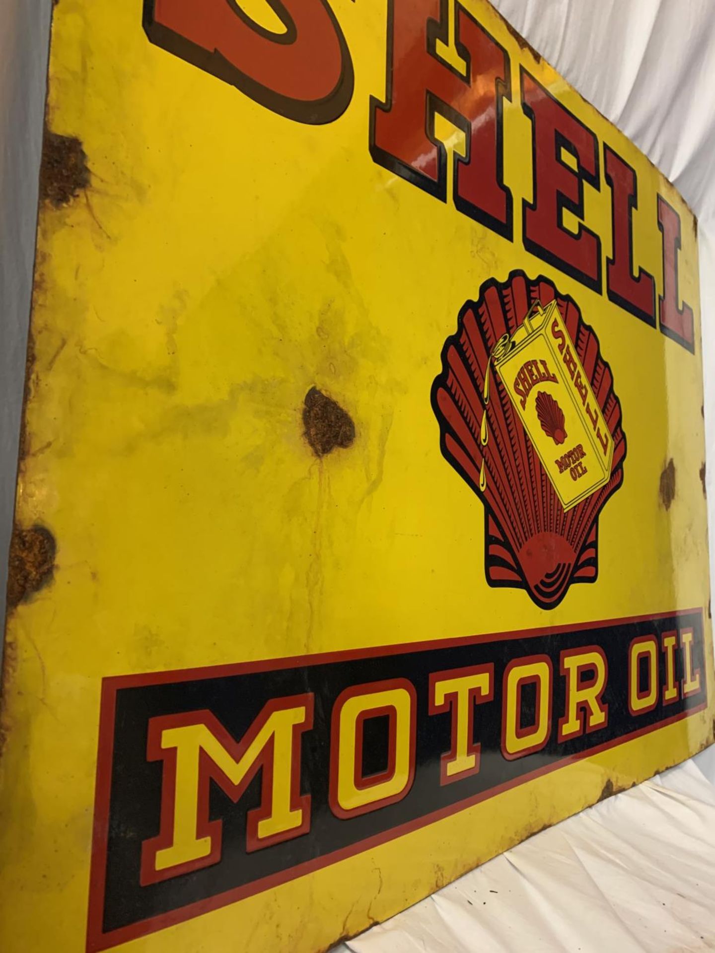 A LARGE METAL ENAMEL 'SHELL MOTOR OIL' SIGN 90CM X 70CM - Image 3 of 6