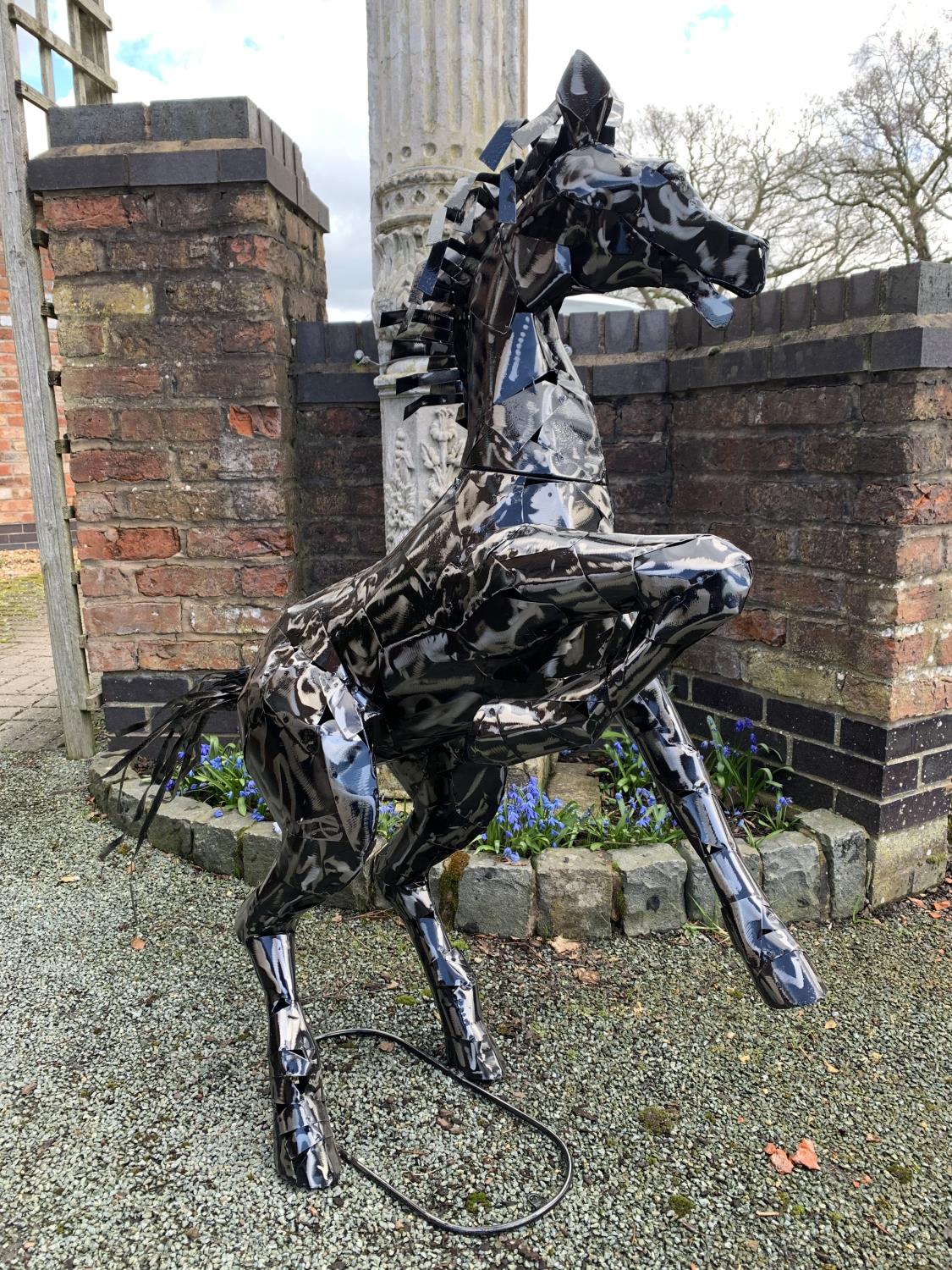 A LARGE METAL SCULPTURE IN THE FORM OF A REARING HORSE H: 125CM - Image 4 of 5
