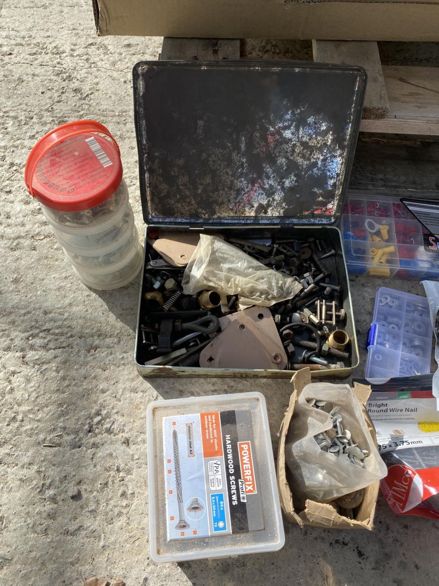 A BOX CONTAINING NUTS AND BOLTS, TERMINAL CONNECTORS, STRING ETC - Image 2 of 6