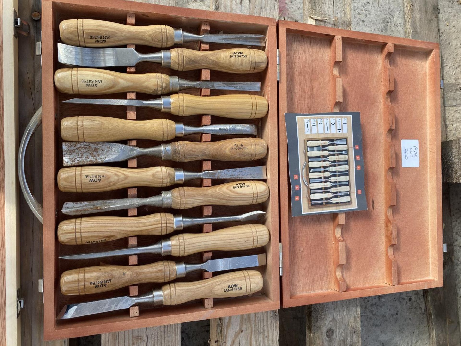 TWENTY FOUR CHISELS IN TWO WOODEN BOXES NO VAT - Image 4 of 4