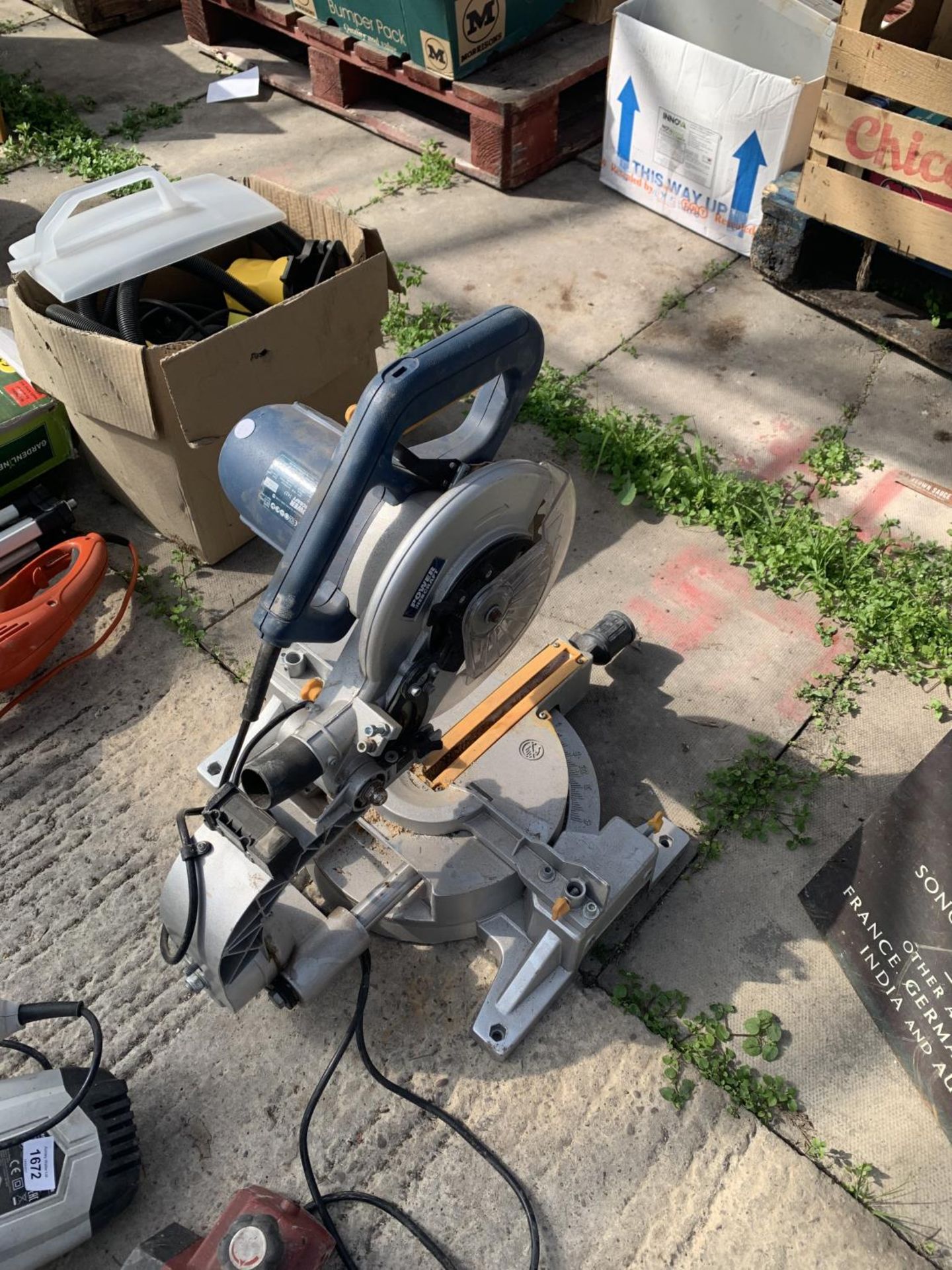 A POWERCRAFT MITRE SAW, A ROUTER AND A PLANE - Image 4 of 5