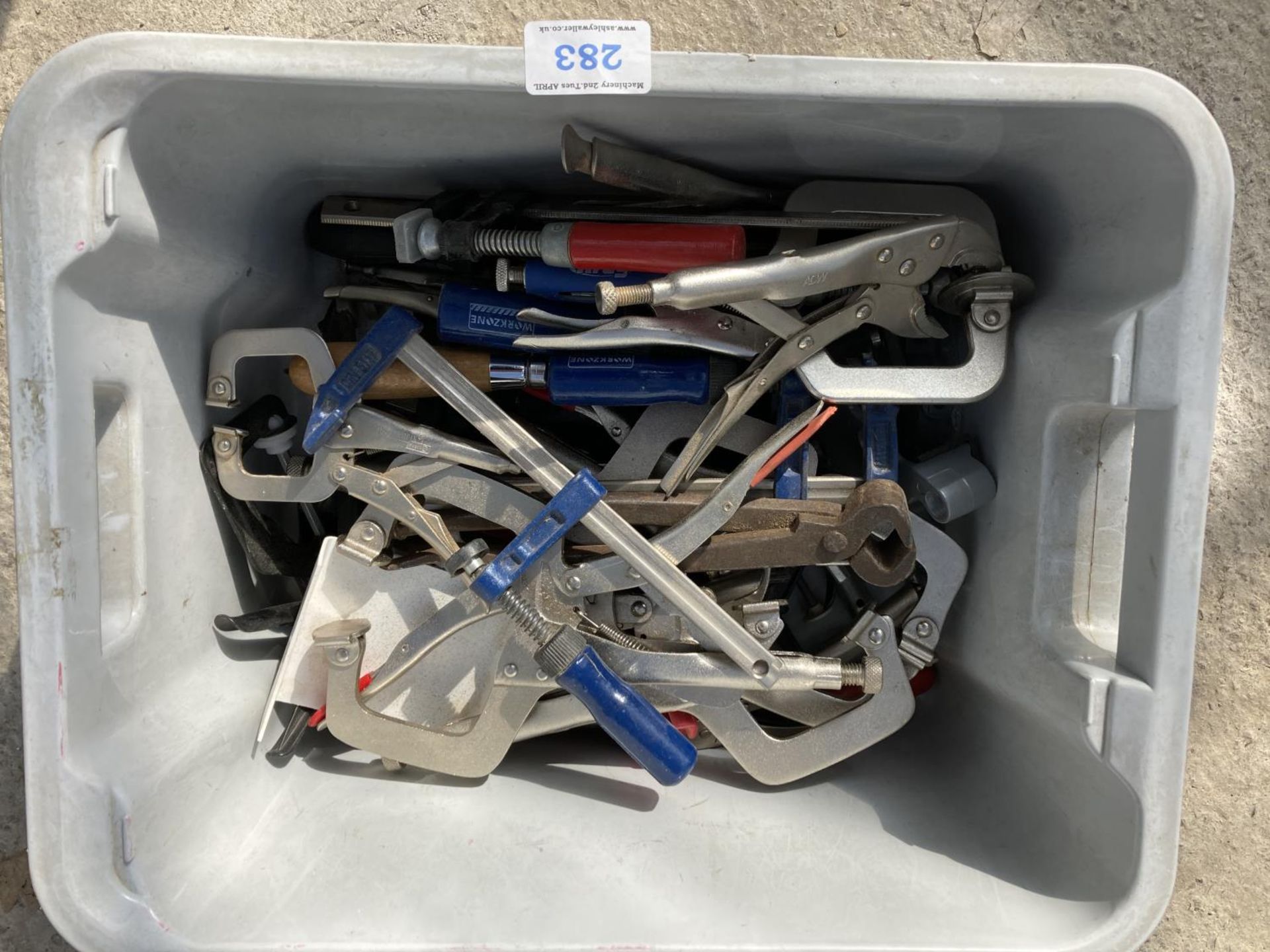 VARIOUS ITEMS TO INLCUDE CLAMPS AND SAWS NO VAT