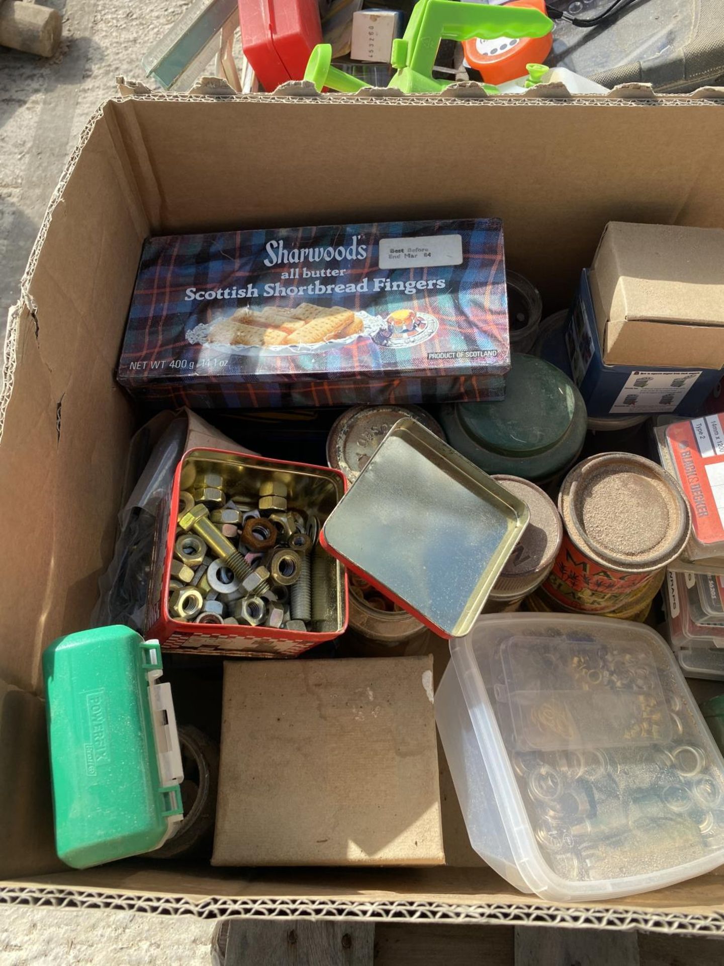 A BOX CONTAINING NUTS AND BOLTS, TERMINAL CONNECTORS, STRING ETC - Image 6 of 6