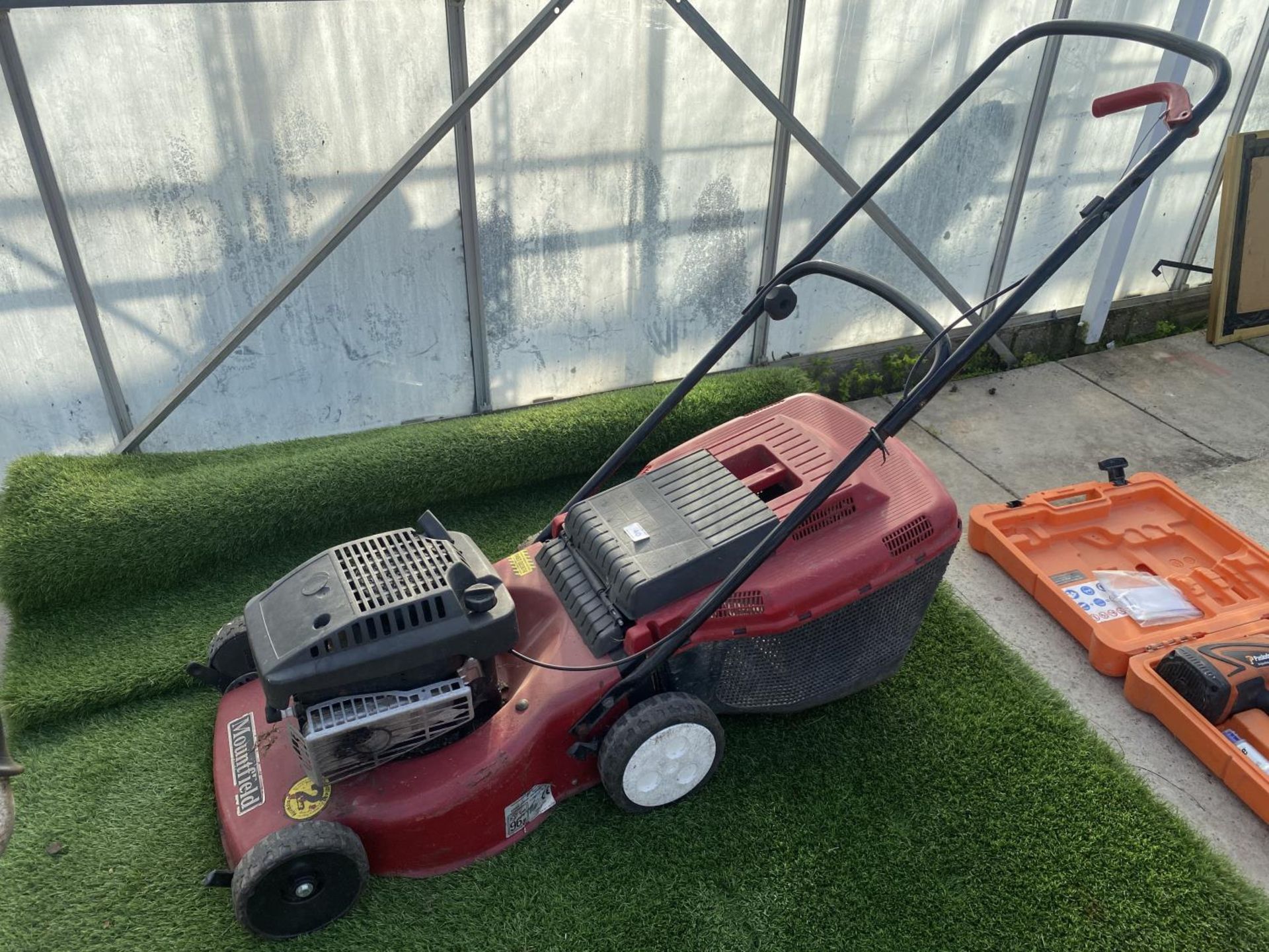 A MOUNTFIELD HP470 LAWNMOWER NO VAT