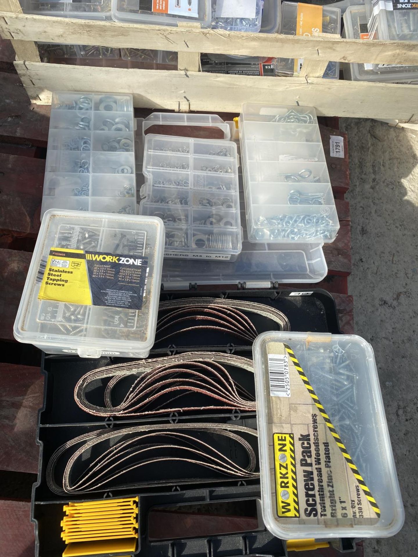 A BOX CONTAINING A LARGE QUANTITY OF SCREWS, NUTS, BOLTS, SANDING BELTS ETC NO VAT - Image 4 of 6