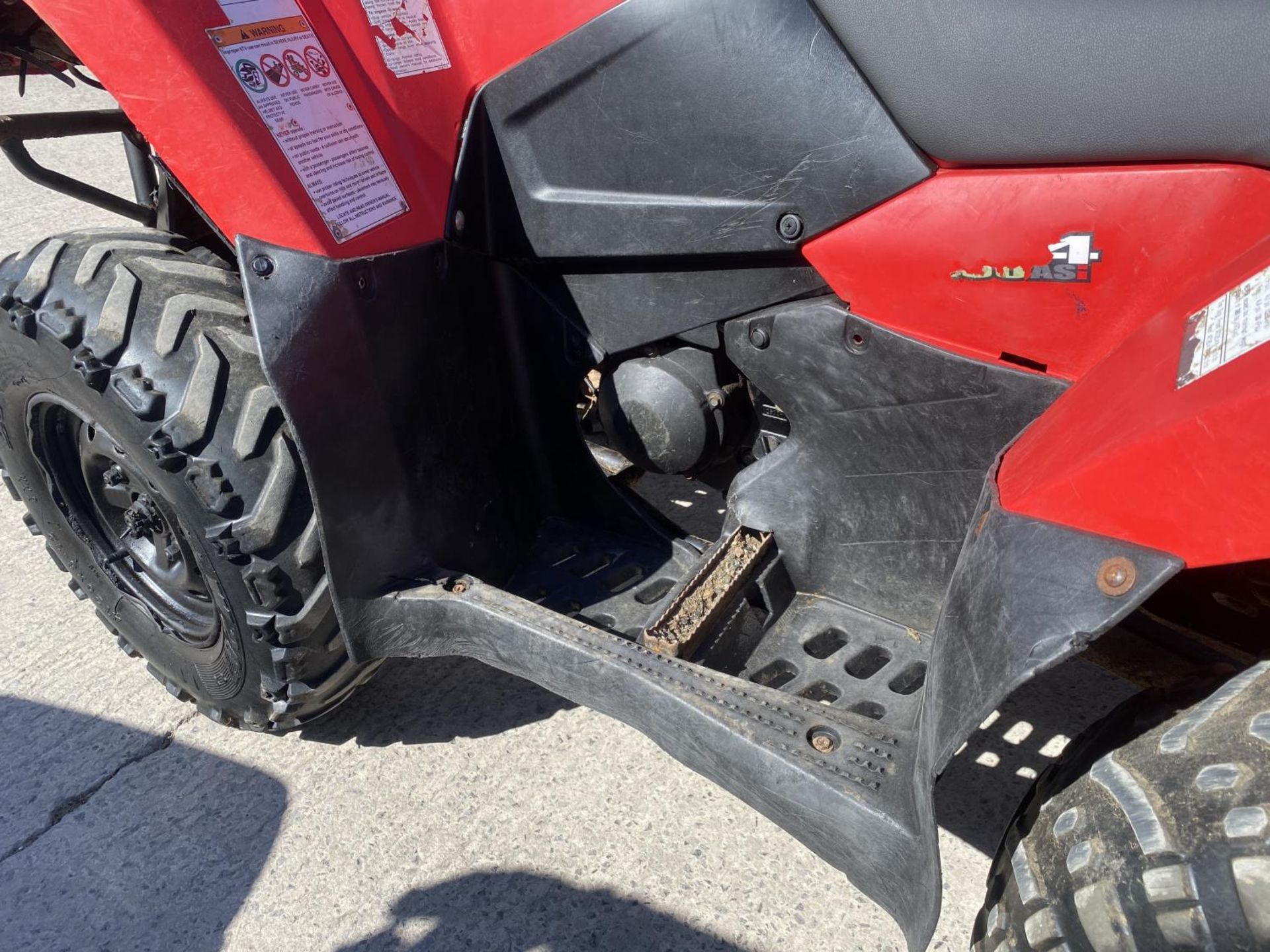 A 2013 SUZUKI KING QUAD, 400 CC AUTOMATIC - SEE VIDEO OF VEHICLE STARTING AND RUNNING - NO VAT - Image 8 of 12