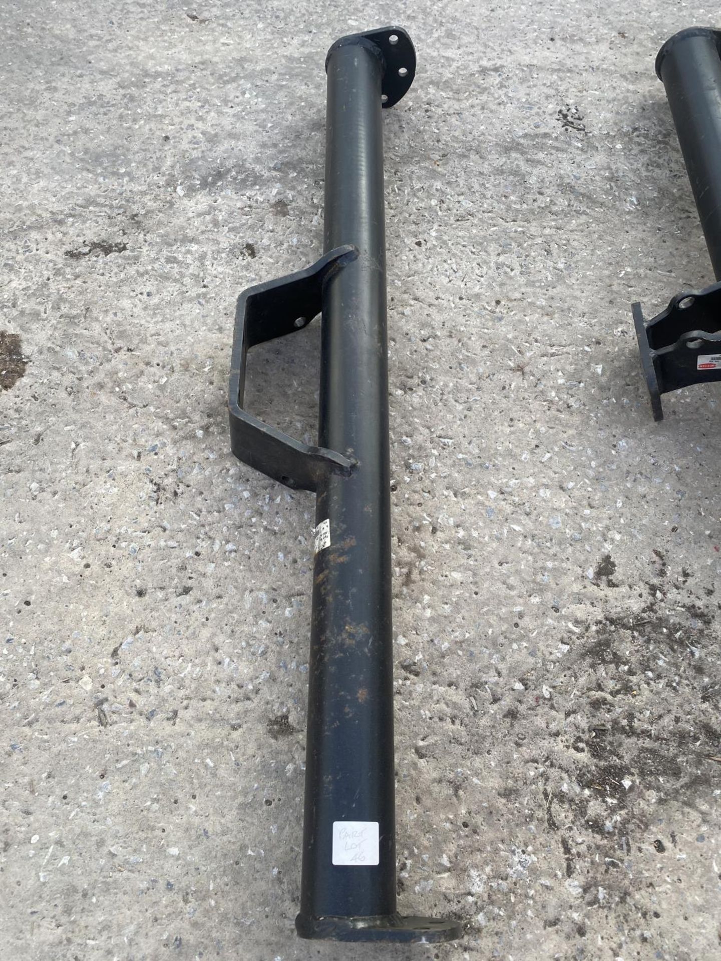 A LADDER AND TWO WITTER TOW BARS 125KG NO VAT - Image 2 of 7