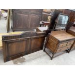 AN EARLY 20TH CENTURY OAK JACOBEAN STYLE DRESSING TABLE WITH BARLEYTWIST UPRIGHTS AND MATCHING
