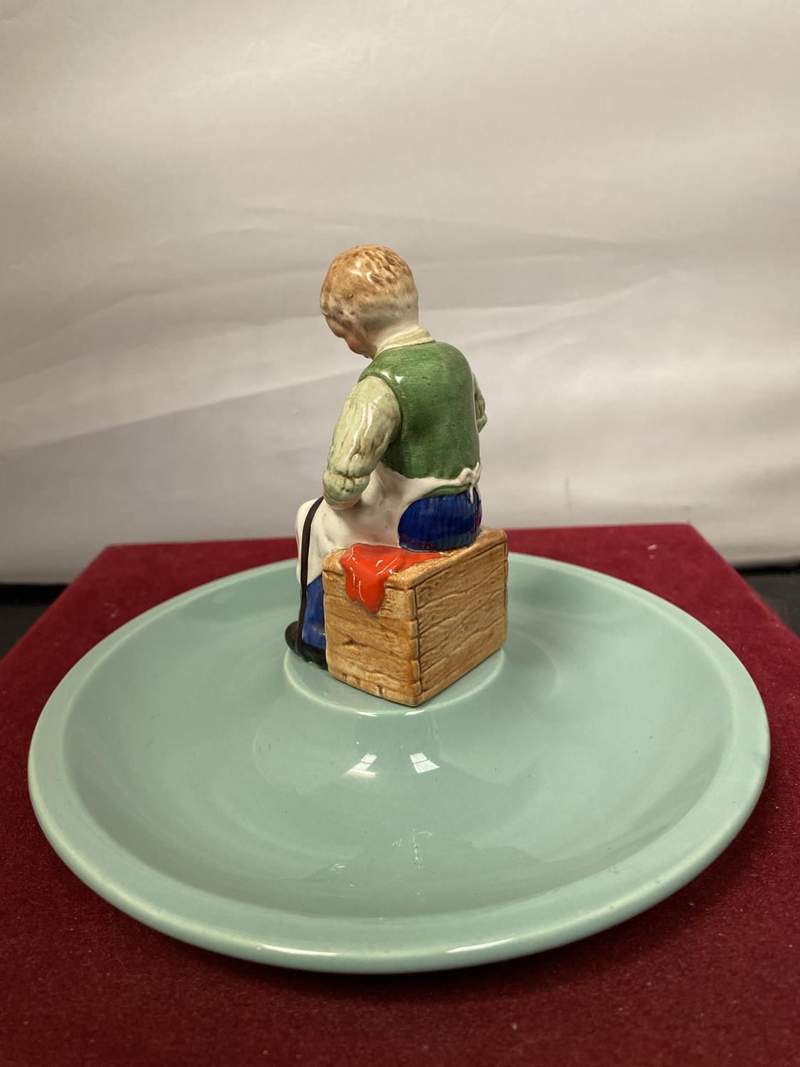 A BESWICK COBBLER SHOEMAKER DISH TIMPSON SHOES - Image 3 of 4