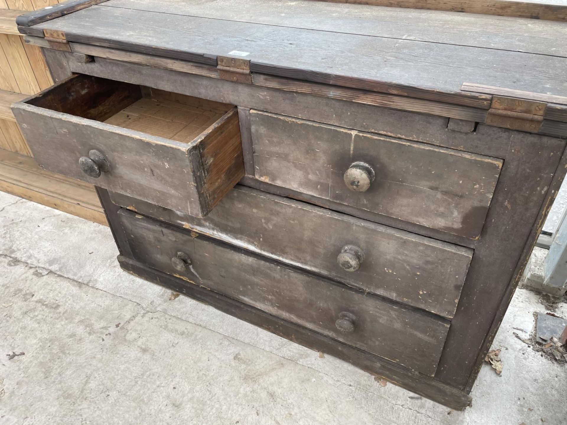 A VICTORIAN PINE CHEST OF TWO SHORT AND TWO LONG DRAWERS WITH FOLD-OVER WORK TOP - Image 3 of 4