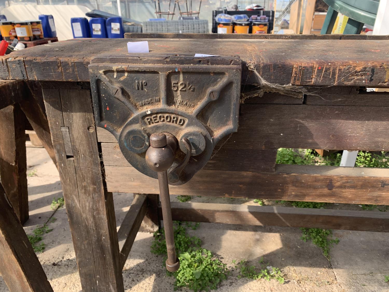 A VINTAGE WORK BENCH WITH A RECORD NO.52 BENCH VICE - Image 4 of 4