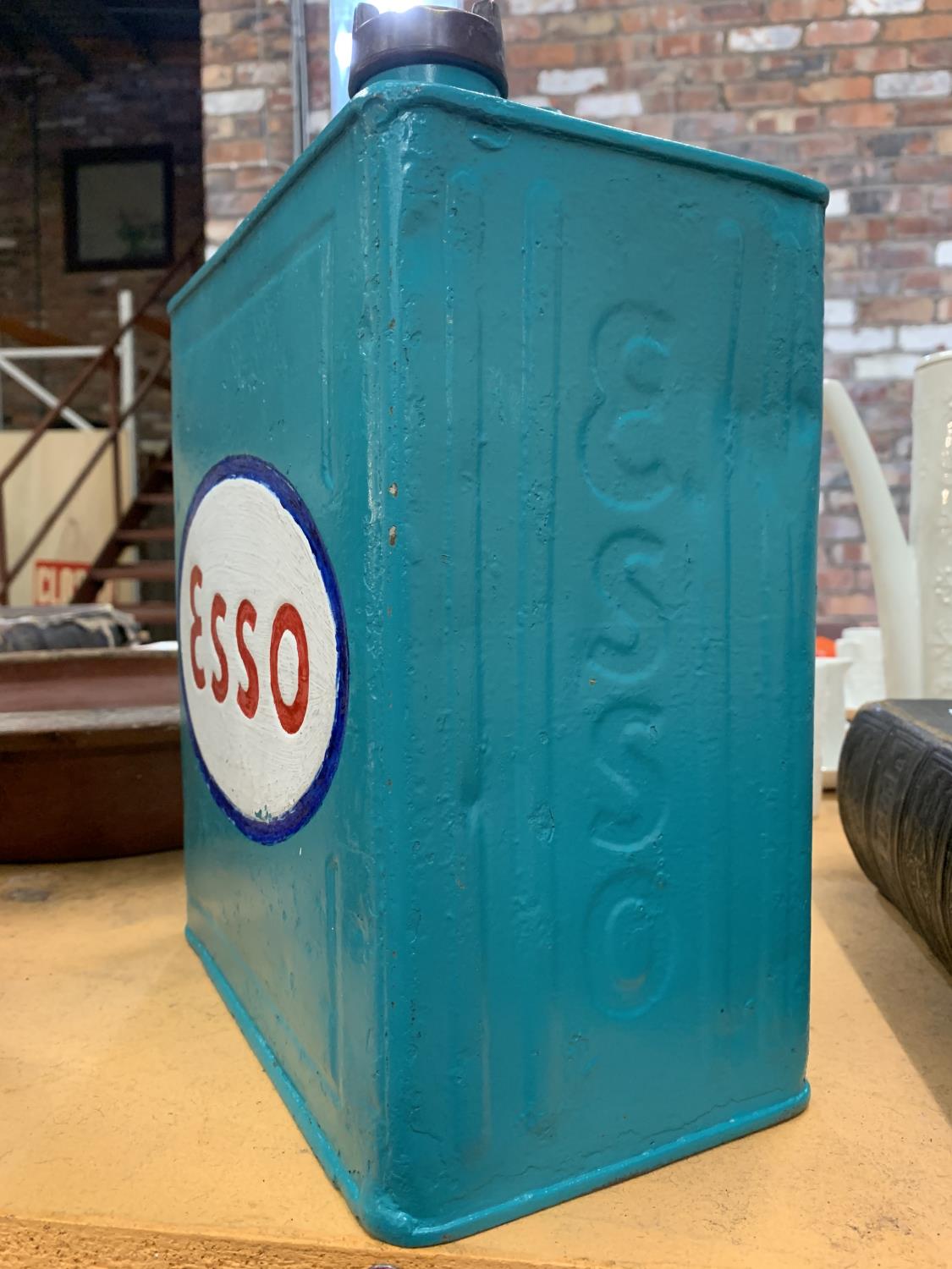 AN ESSO PAINTED PETROL CAN WITH BRASS CAP - Image 2 of 3