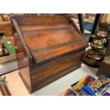 AN EDWARDIAN WALNUT STATIONERY DESK TIDY