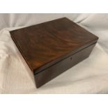 A MAHOGANY HINGED BOX