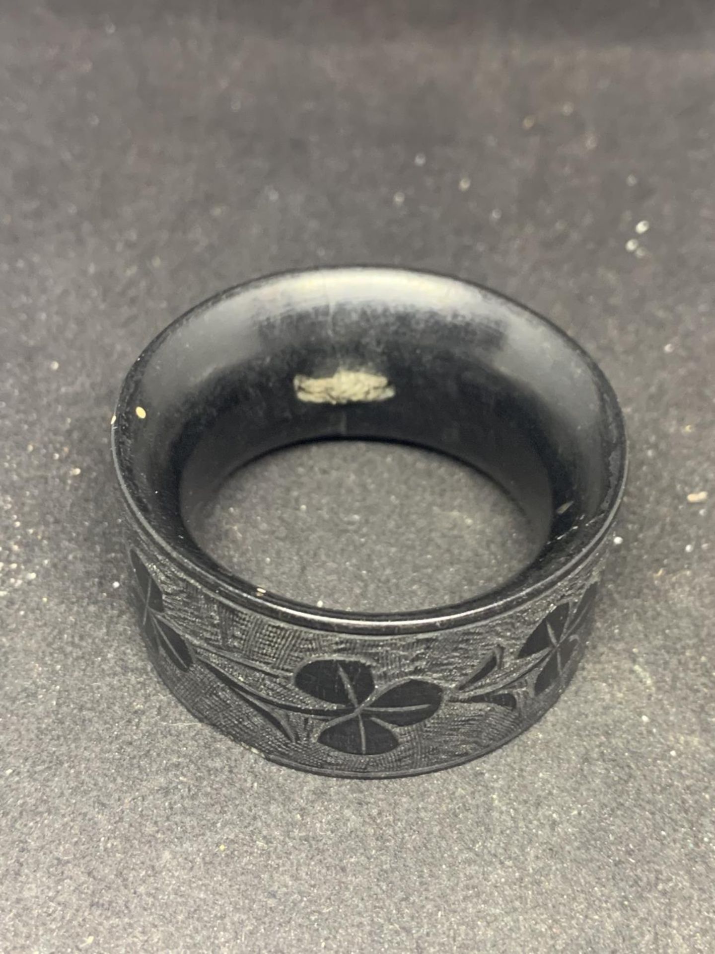 A WHITBY JET NAPKIN RING