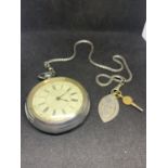 A HALLMARKED SILVER LARGE POCKET WATCH WITH CHAIN, HALLMARKED FOB AND KEY (6CM DIAMETER)