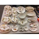 A COLLECTION OF ROYAL WORCESTER PORCELAIN DINNER WARE IN THE EVESHAM DESIGN