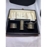A HALLMARKED BIRMINGHAM SILVER CRUET SET TO INCLUDE A SALT , MUSTARD POT AND SPOON BOTH WITH BLUE