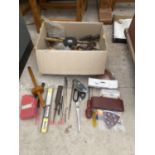 AN ASSORTMENT OF HAND TOOLS TO INCLUDE CHISELS, SCREW DRIVERS AND PLIERS ETC