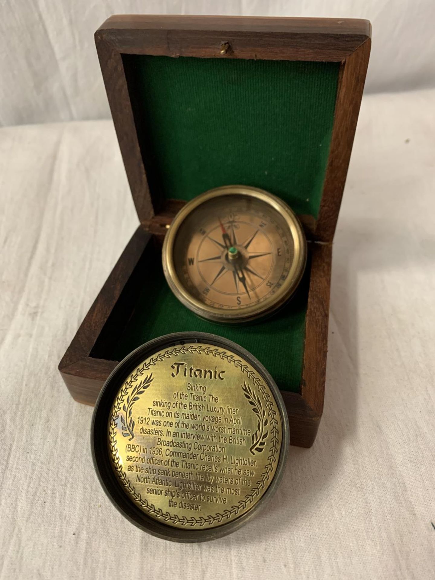 A BOXED BRASS 'WHITE STAR LINE' COMPASS