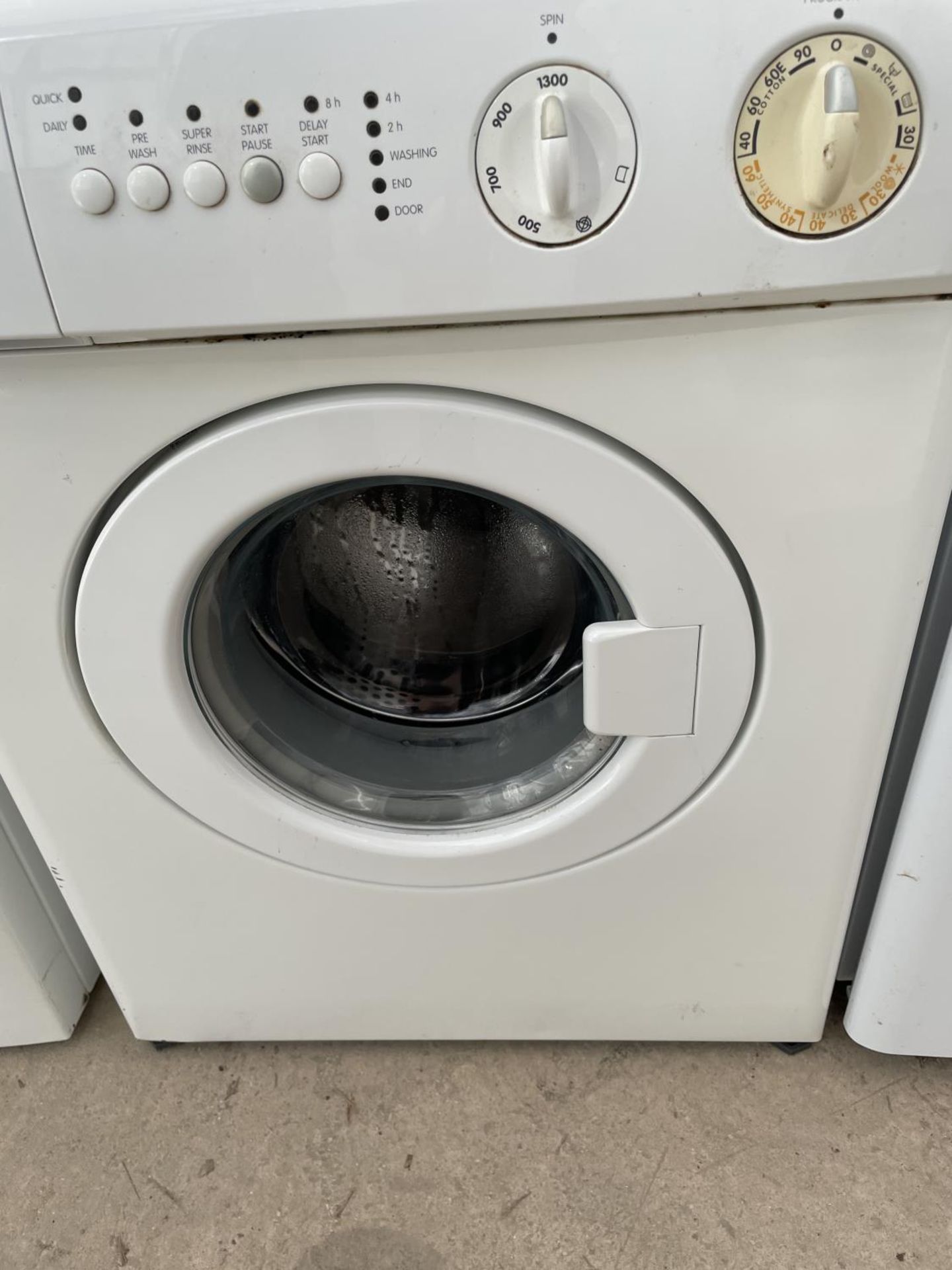 A WHITE ZANUSSI 3KG COMPACT WASHING MACHINE, PAT TEST, FUNCTION TEST AND SANITIZED BUT NO WARRANTY - Image 4 of 5