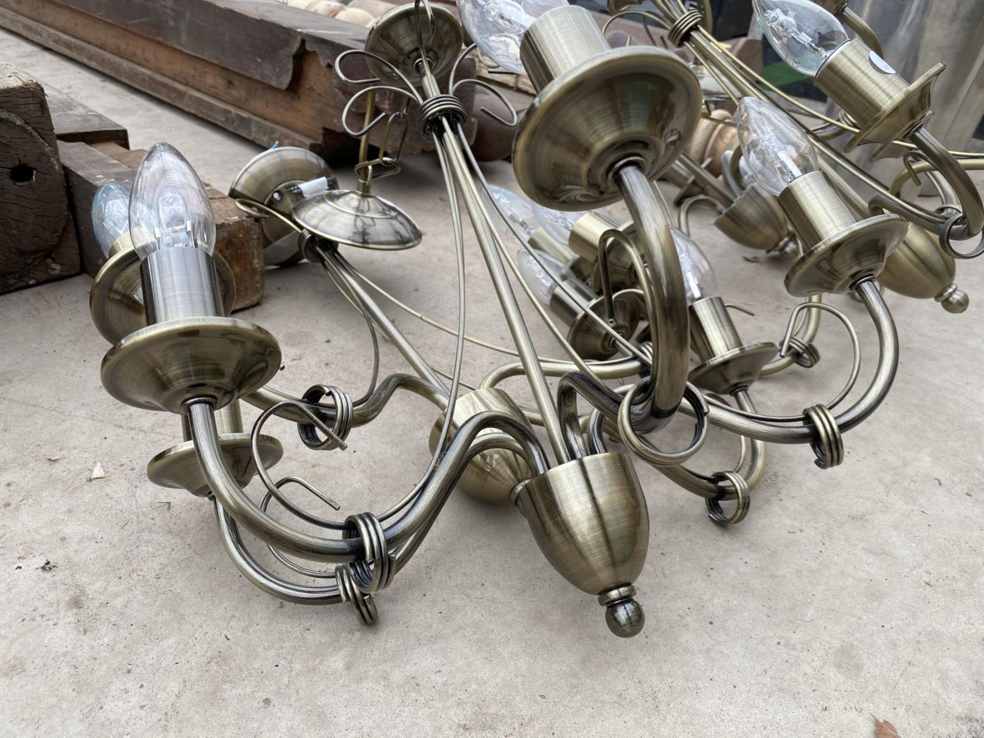 A PAIR OF FIVE BRANCH CEILING LIGHT FITTINGS AND A PAIR OF THREE BRANCH CEILING LIGHT FITTINGS - Image 4 of 4