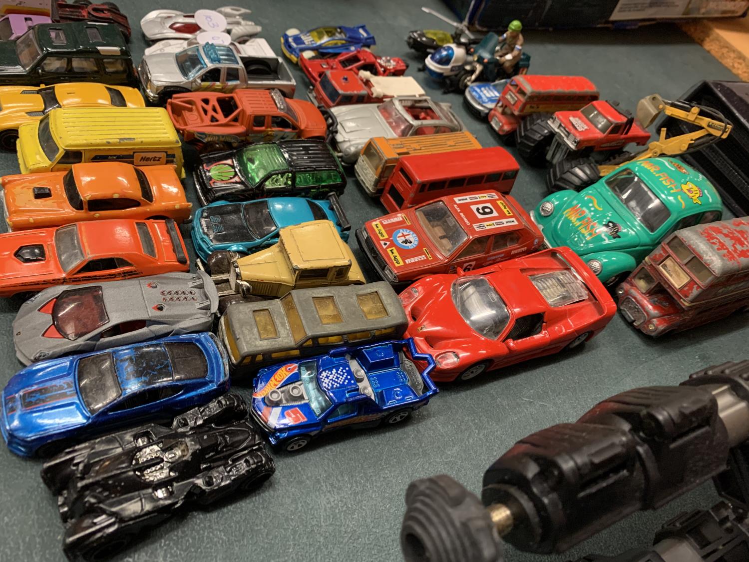 A QUANTITY OF TOY CARS - Image 3 of 3