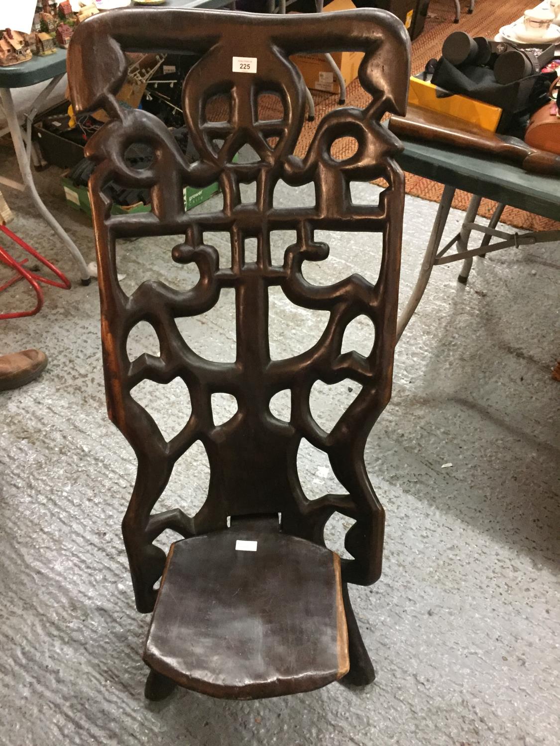 A VINTAGE HARDWOOD CARVED AFRICAN BIRTHING CHAIR - Image 2 of 3