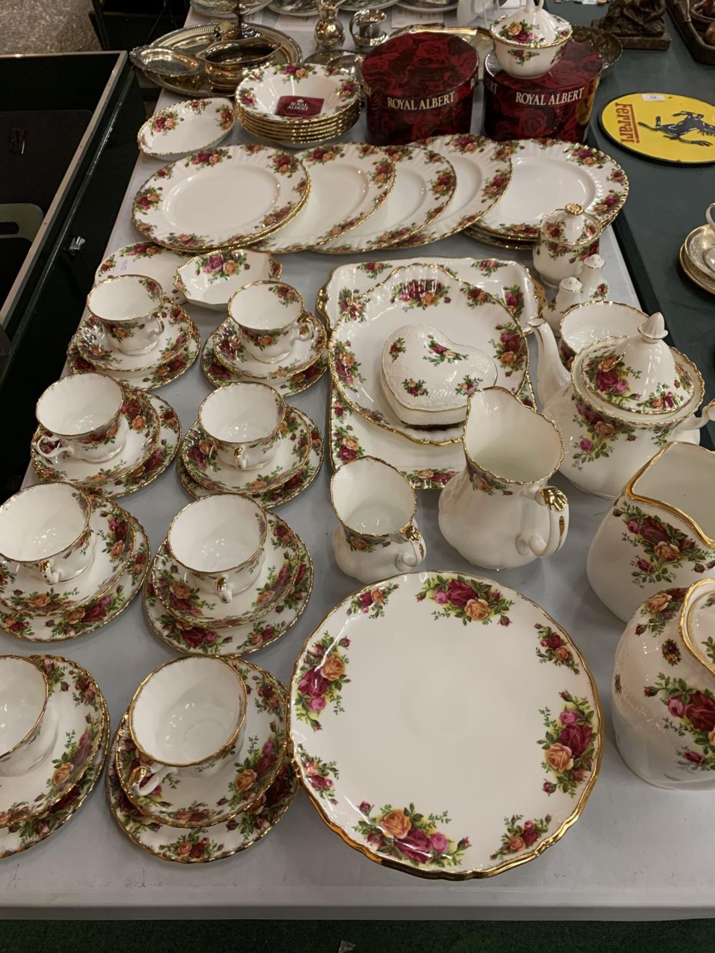 AN EXTENSIVE FIFTY SIX PIECE COLLECTION OF ROYAL ALBERT 'OLD COUNTRY ROSES' TO INCLUDE TWO BOXED