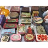 A LARGE COLLECTION OF VINTAGE TINS TO INCLUDE HUNTLEY & PALMERS