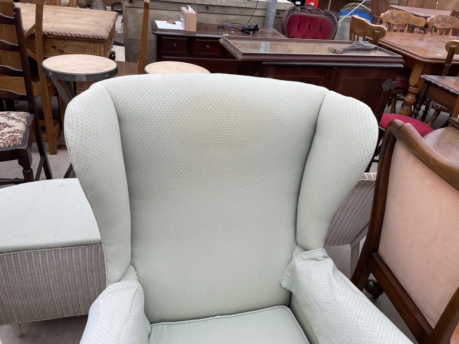 TWO PARKER KNOLL WING BACK ARMCHAIRS - MODEL PK720/45 - Image 4 of 7