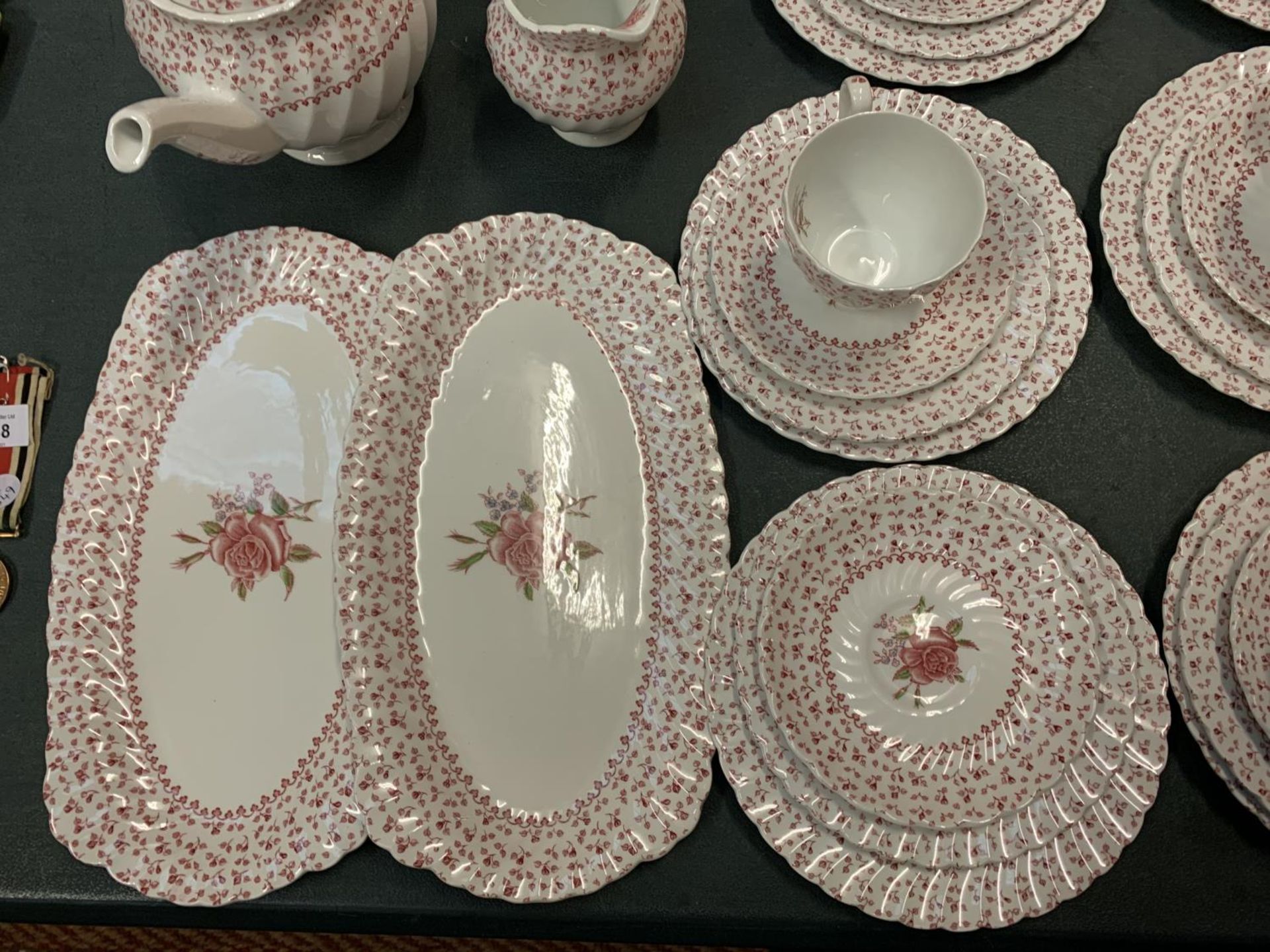 A SIX TRIO JOHNSON BROTHERS TEA SET 'ROSE BOUQUET' TO INCLUDE TEAPOT, CREAMER, SUGAR BOWL, - Image 3 of 4