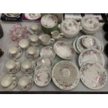A LARGE COLLECTION OF ROYAL DOULTON EXPRESSIONS CHINA IN THE CARMEL DESIGN AND THREE PIECES OF GLASS