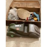 AN ASSORTMENT OF ITEMS TO INCLUDE A MODEL CAR, MARBLES AND A TREEN BOX ETC