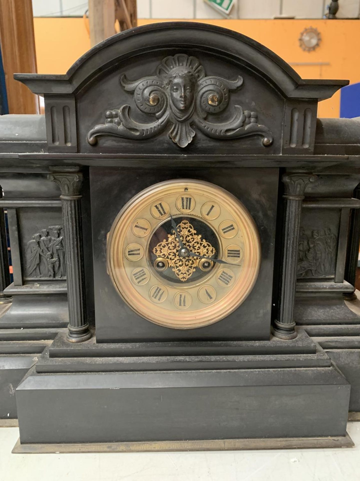 A VERY LARGE VICTORIAN BLACK SLATE EIGHT DAY STRIKING MANTEL CLOCK (H: 35CM)TO ALSO INCLUDE A PAIR - Image 3 of 3