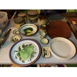 A COLLECTION OF CERAMICS TO INCLUDE STONEWARE STORAGE JARS, JUGS AND PLATES