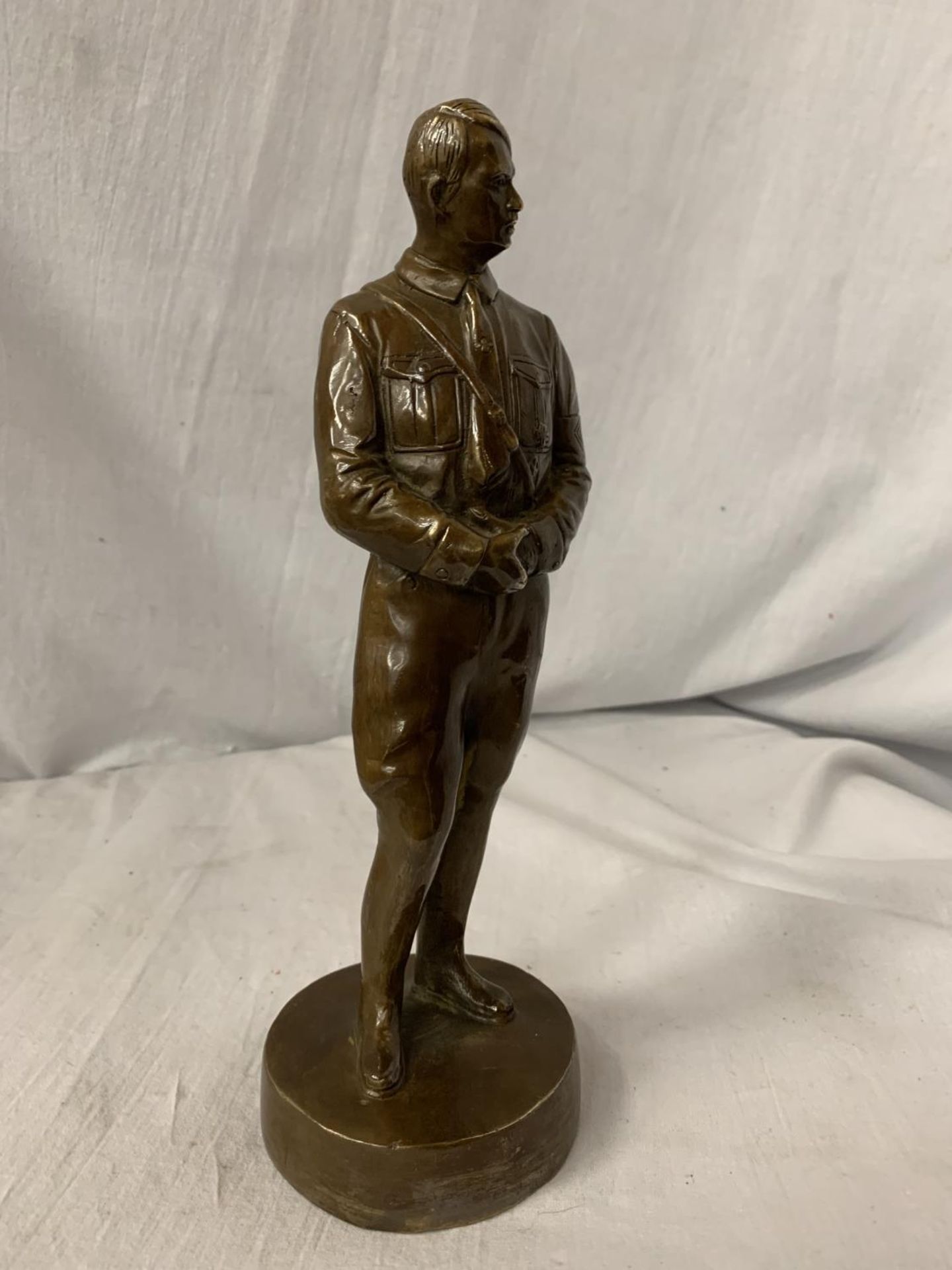 A BRONZE FIGURE IN THE FORM OF ADOLF HITLER H: 27CM - Image 2 of 4