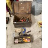 A VINTAGE WOODEN TOOL CHEST TO ALSO INCLUDE HAND TOOLS
