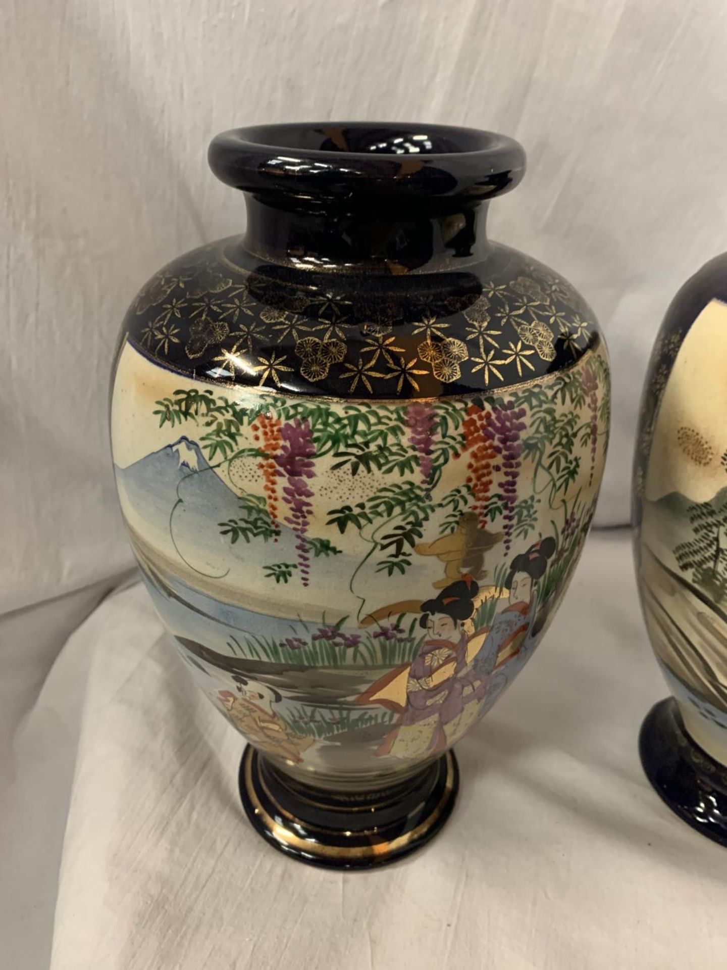 TWO ORIENTAL THEMED VASES (ONE FOR REPAIR) H: 30.5CM - Image 2 of 4