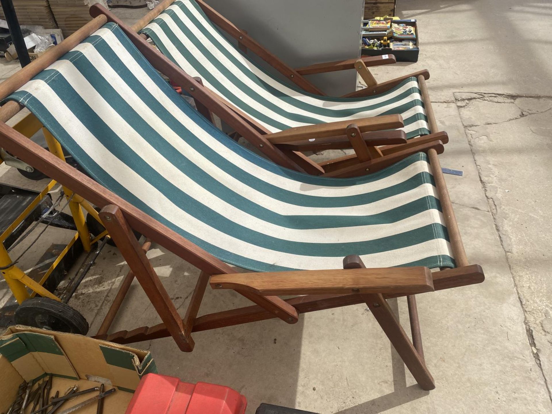 A PAIR OF WOODEN FRAMED DECK CHAIRS - Image 2 of 3
