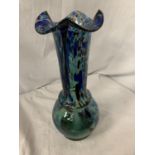 A COLOURFUL MURANO STYLE VASE H: 33CM