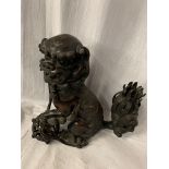 AN ORIENTAL BRONZE LION FOO DOG INCENSE BURNER H:26CM