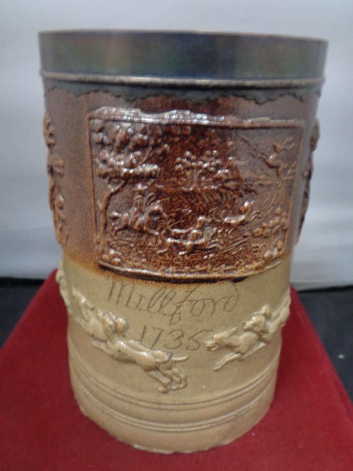 A VERY LARGE LAMBETH WARE TANKARD INSCRIBED MILLFORD 1735 WITH A WHITE METAL PROBABLY SILVER RIM - Bild 2 aus 5