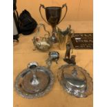 A COLLECTION OF SILVER PLATED ITEMS TO INCLUDE AN OVAL LIDDED DISH, A CANDLE HOLDER, A HANDLED GLASS