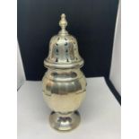 A HALLMARKED BIRMINGHAM 1926 SILVER SUGAR SHAKER GROSS WEIGHT 85g