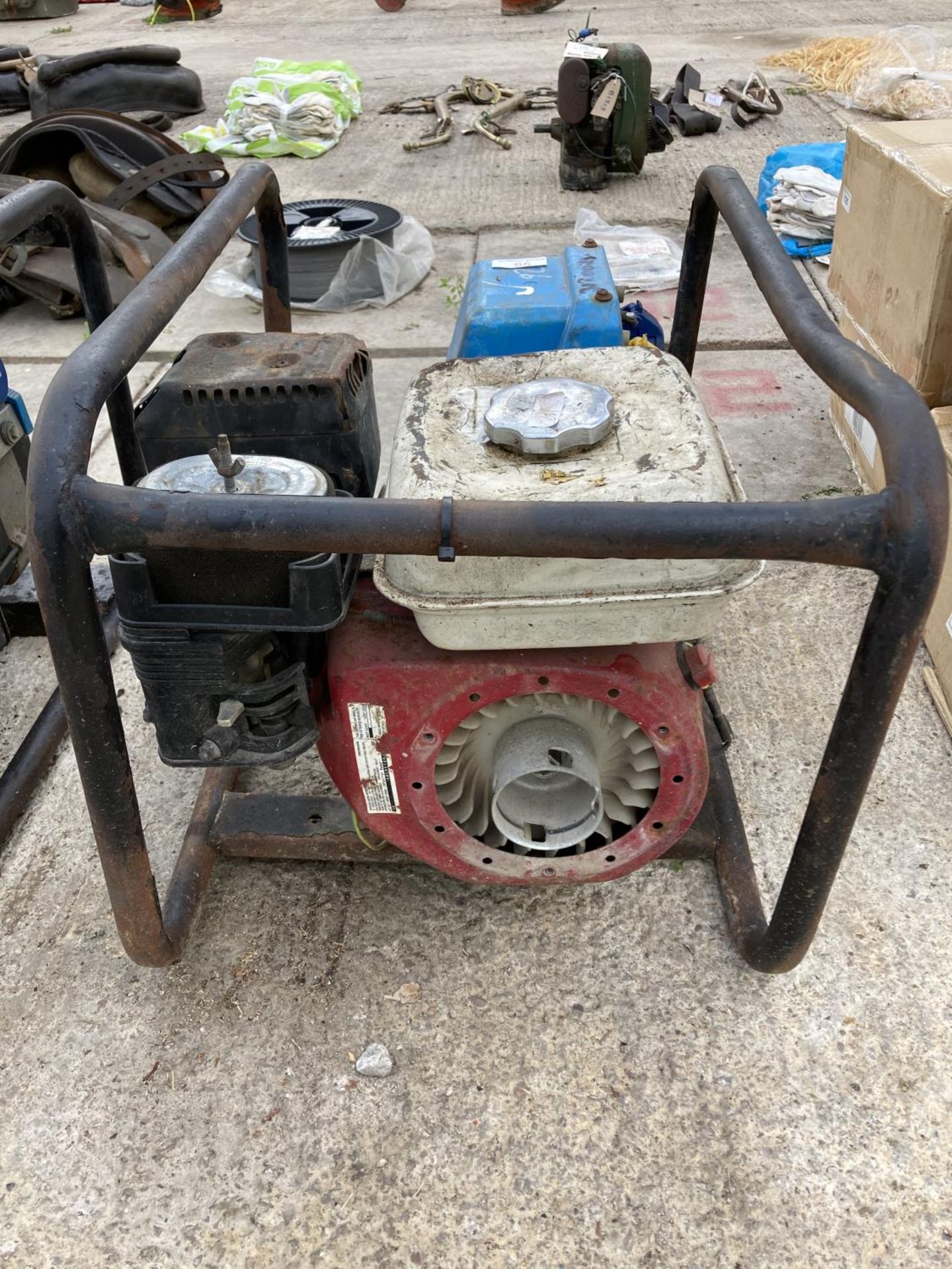 GENERATOR WITH HONDA ENGINE NO VAT