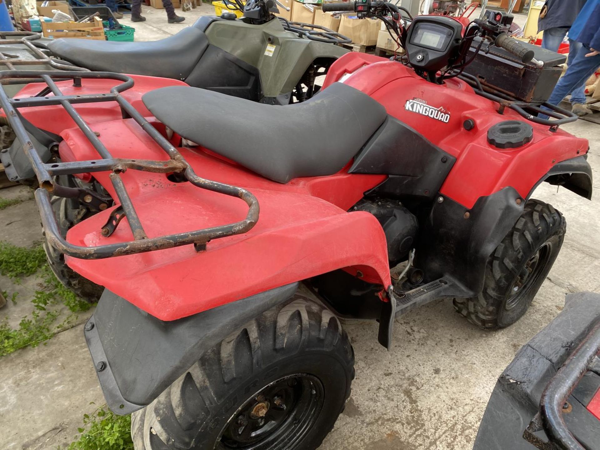 A 2014 SUZUKI KING QUAD, 500 CC WITH POWER STEERING - SEE VIDEO OF VEHICLE STARTING AND RUNNING AT - Image 2 of 3