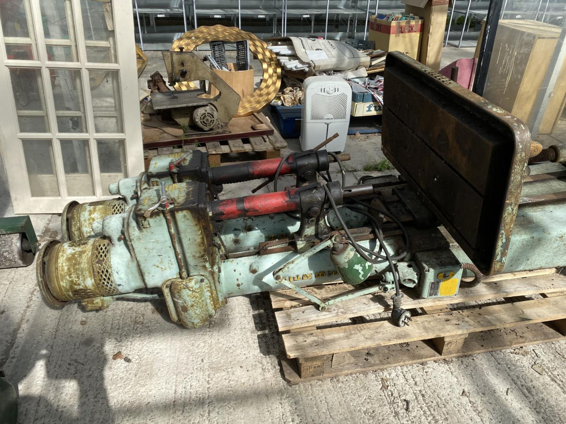 HERBERT INDUSTRIAL PILLAR DRILL +VAT