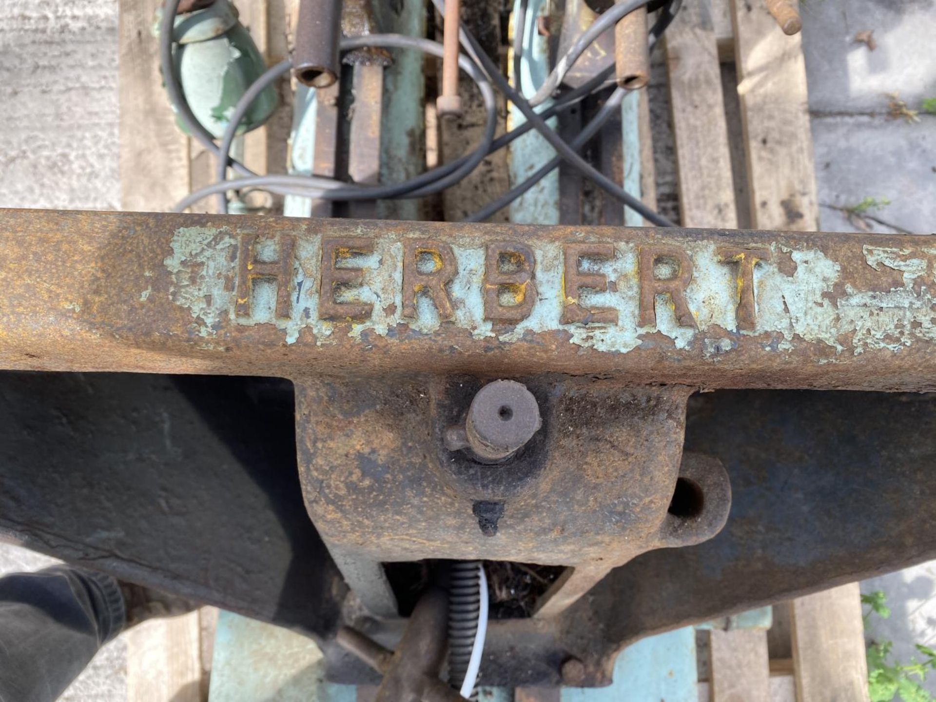 HERBERT INDUSTRIAL PILLAR DRILL +VAT - Image 3 of 3